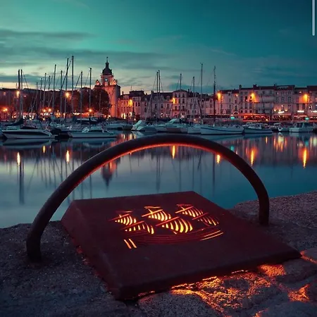 Une Nuit De Reve Sur Un Catamaran Au Centre-ville * La Rochelle