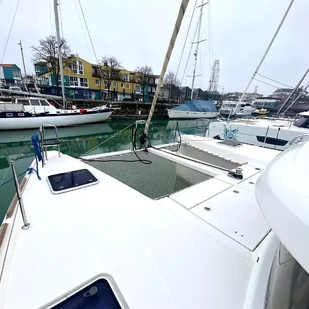 Une Nuit De Reve Sur Un Catamaran Au Centre-ville لا روشيل
