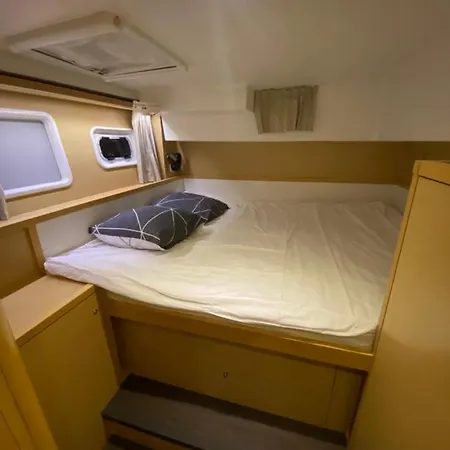 Une Nuit De Reve Sur Un Catamaran Au Centre-ville شقة